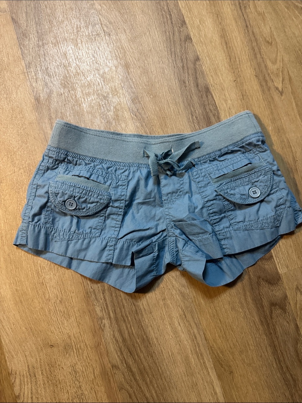 Rue21 Light Blue Stretch-Waist Cargo Shorts very flattering size S